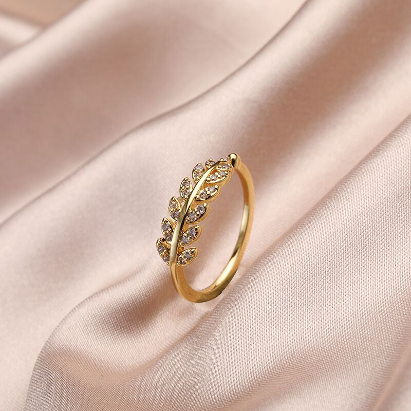 Aurora Leaf Ring