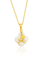 Blossom Clover Gold Pendant