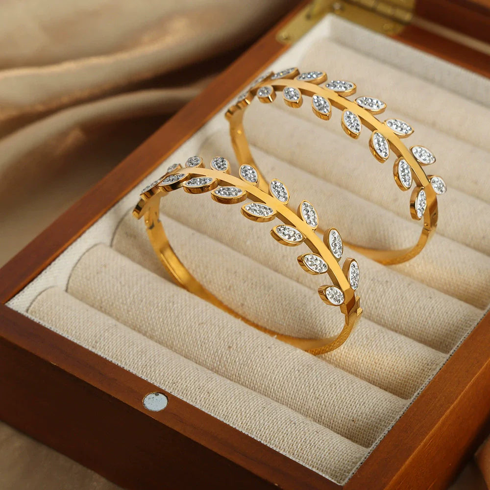 Fashion Light Luxury 316L Stainless Steel Gold Plated Diamond Leaf Shape Bracelet Jewelry for Women