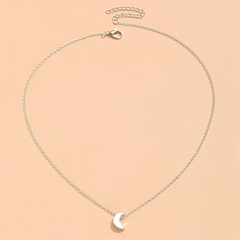New Fashion Simple Thick Moon Pendant Necklace Retro Geometric Moon Clavicle Chain Women