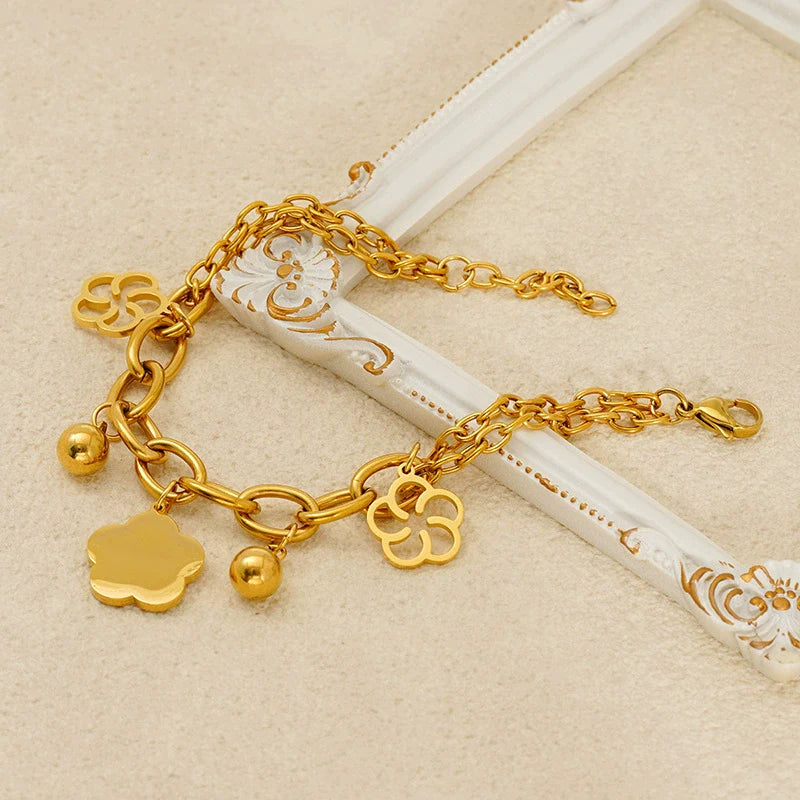 L’Étoile Bloom Diamond Bracelet