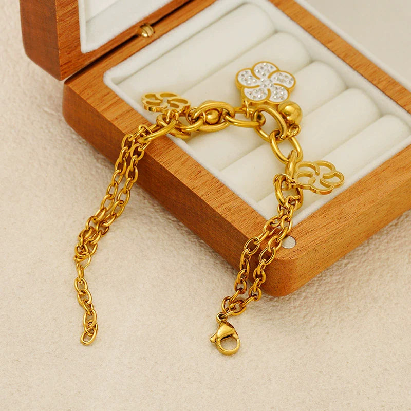 L’Étoile Bloom Diamond Bracelet