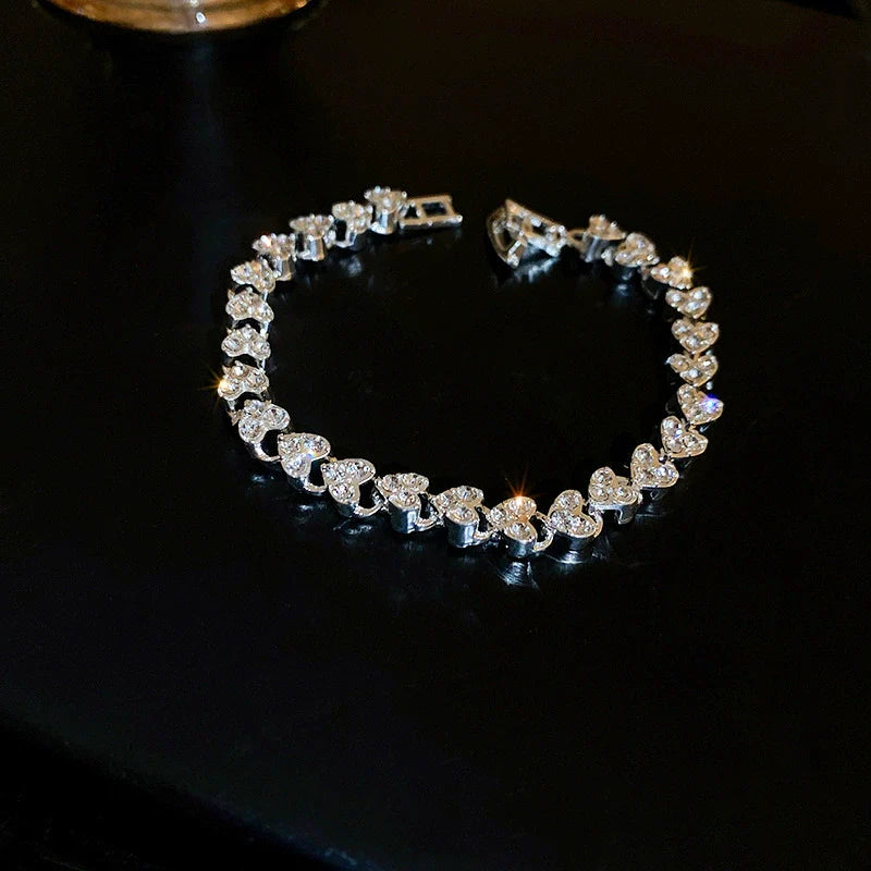 Luxe Heart-Link Bracelet
