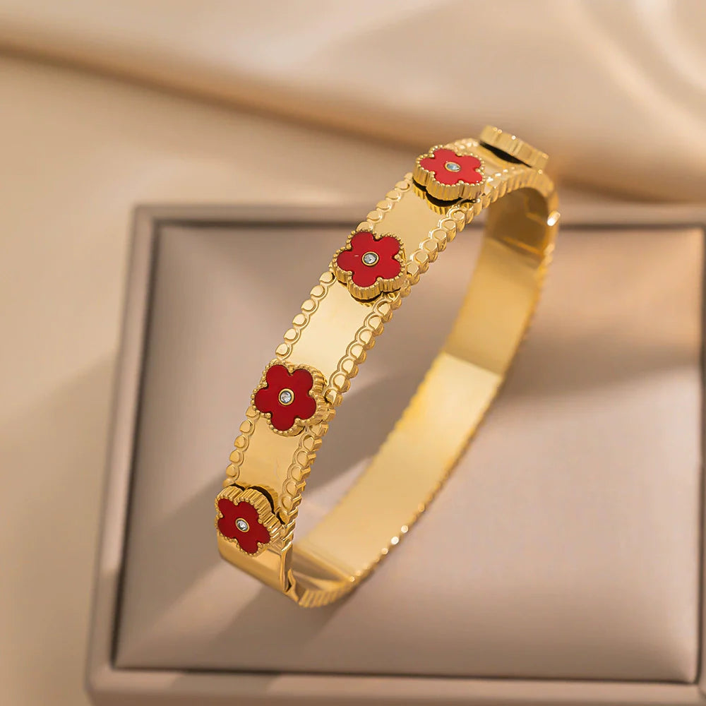 L’Étoile Luxe Clover Bracelet