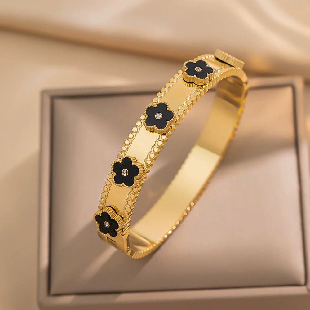 L’Étoile Luxe Clover Bracelet