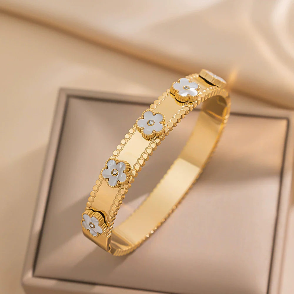 L’Étoile Luxe Clover Bracelet