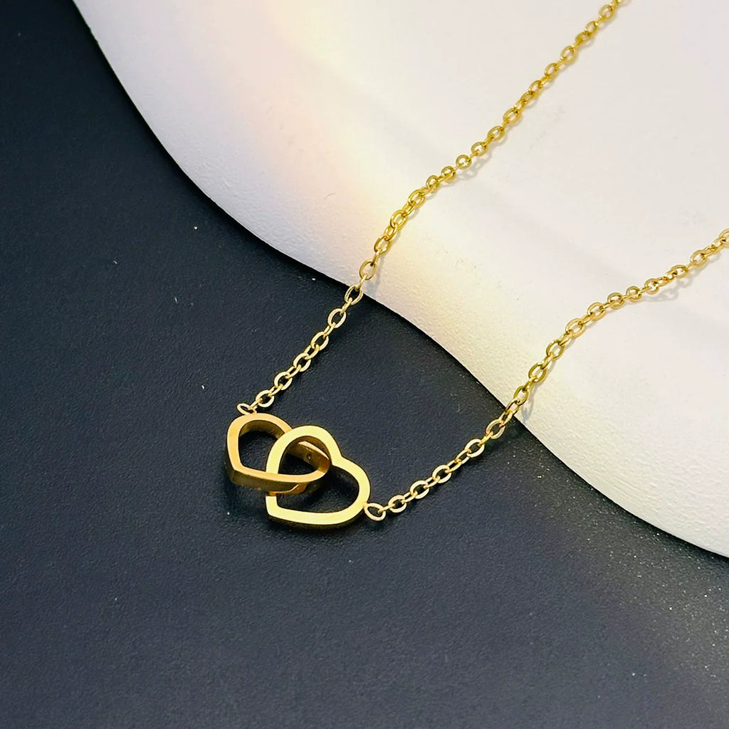 Wholesale Heartshaped Titanium Steel Electroplated Women'S Necklace with Ochain