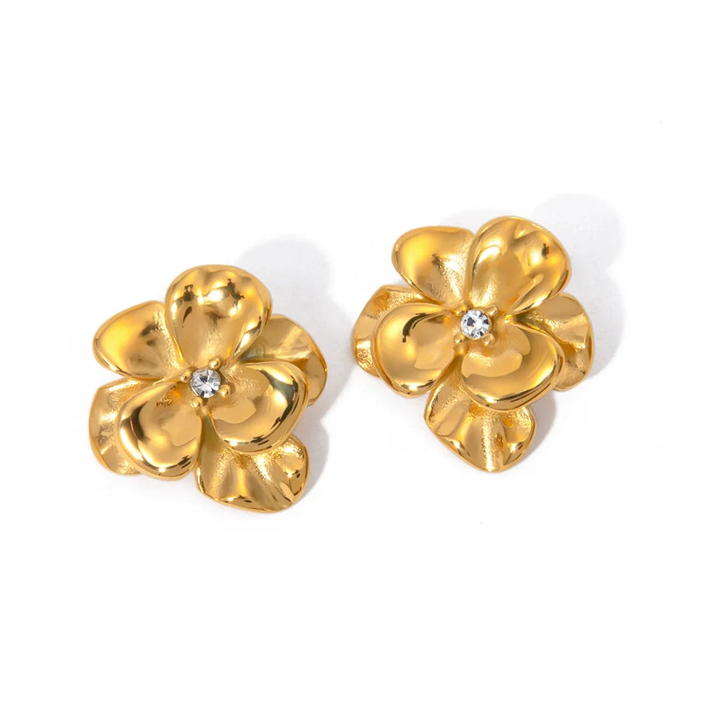 Wholesale Metal Titanium Steel Flower Earrings with French Niche Design Sense and Electroplating Process for Women
