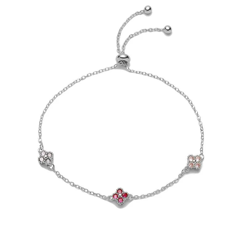 Clover Charm Pull Bracelet