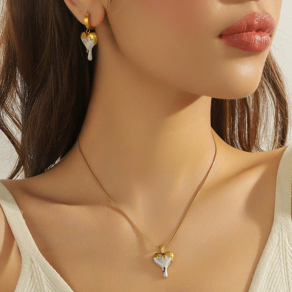 Wholesale Women'S Minimalist Love Water Drops Bells Pattern Titanium Steel Jewelry Set with Electroplating and Snake Bone Chain