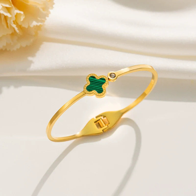 Wholesale Women'S Simple Titanium Steel Shell Acrylic Bracelet with Fourleaf Clover Pattern Inlaid with 18K Rose Gold